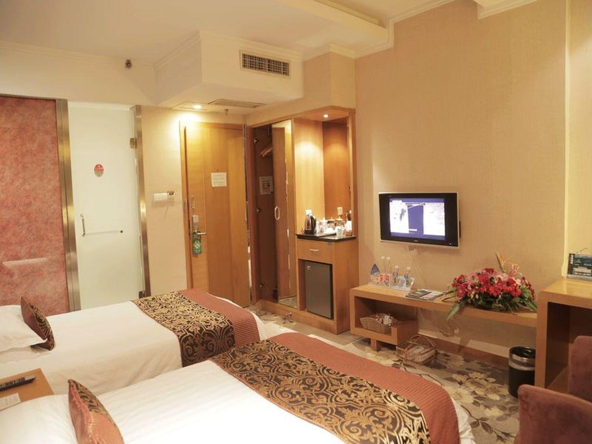 Yiwu Kasion Pushang Hotel Exterior photo