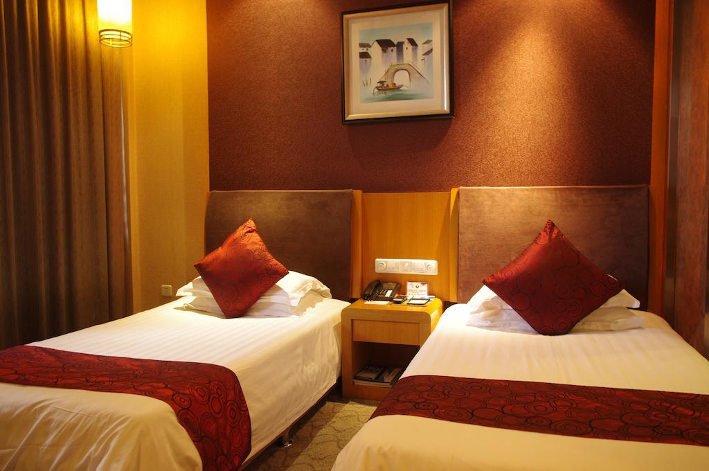 Yiwu Kasion Pushang Hotel Exterior photo